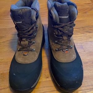 Men’s North Face waterproof boots